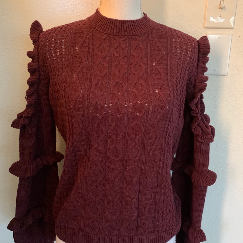 Puffy long sleeve‎ knit sweater